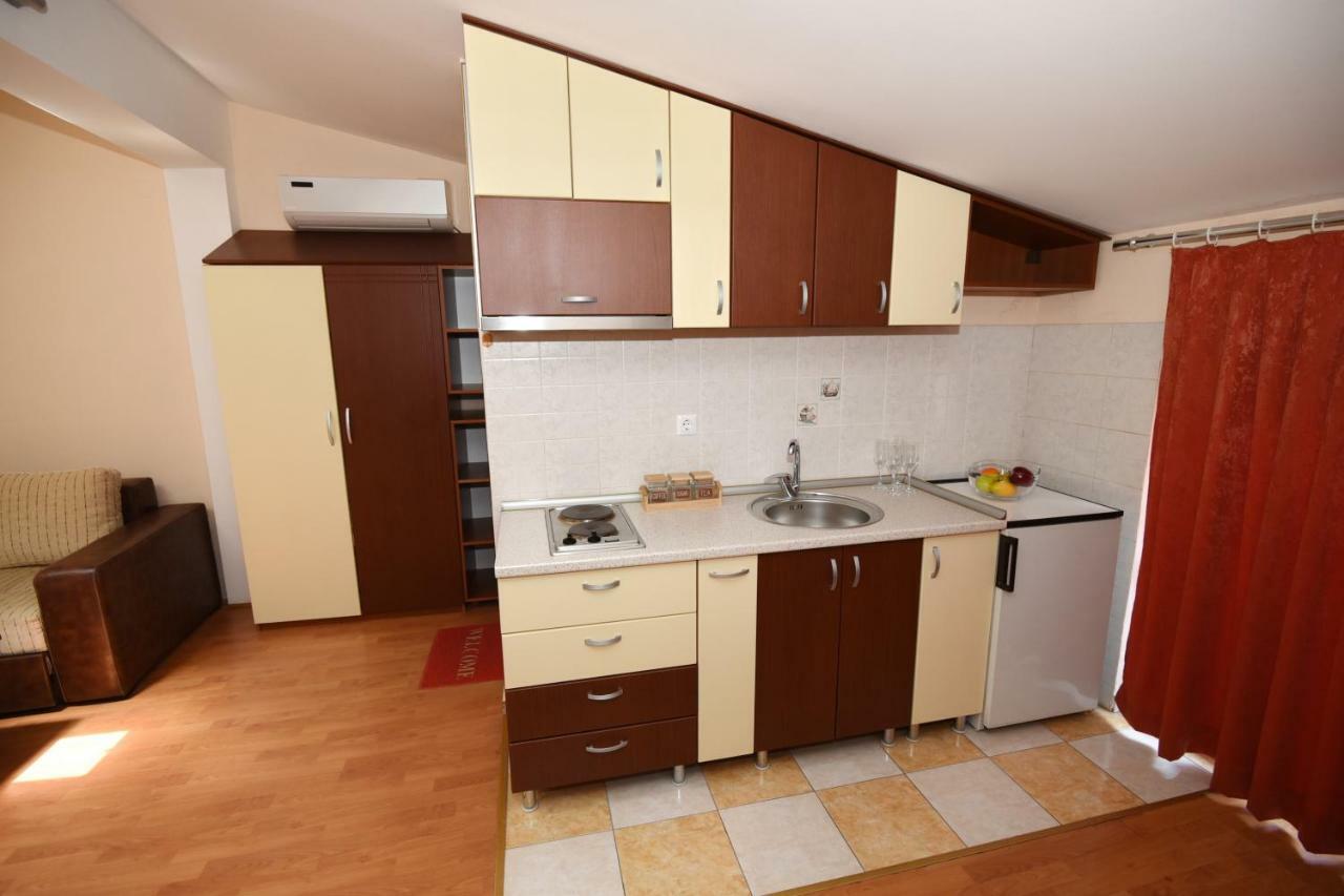 Darni Central Apartments - Bazaar Location With Free Parking Ohri Dış mekan fotoğraf