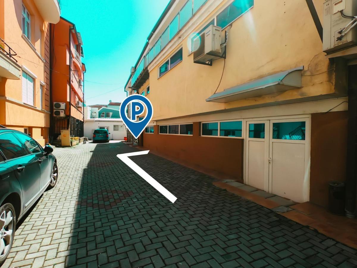 Darni Central Apartments - Bazaar Location With Free Parking Ohri Dış mekan fotoğraf