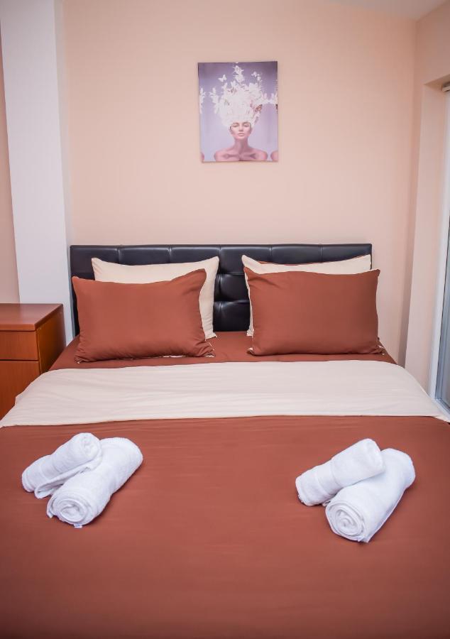 Darni Central Apartments - Bazaar Location With Free Parking Ohri Dış mekan fotoğraf