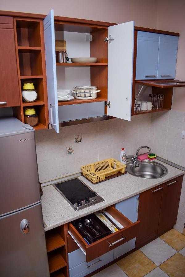 Darni Central Apartments - Bazaar Location With Free Parking Ohri Dış mekan fotoğraf